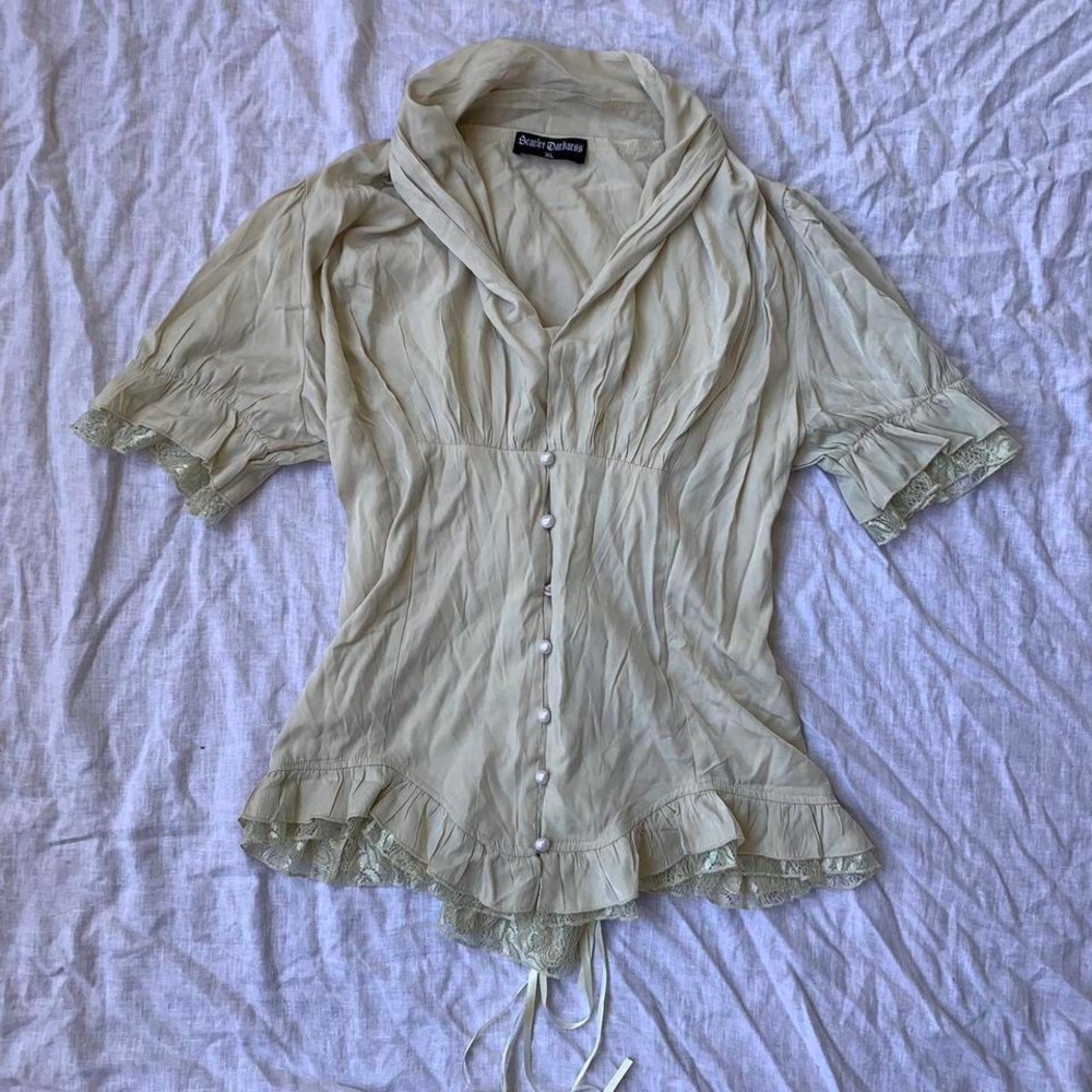 white button up top with corset lacing on back